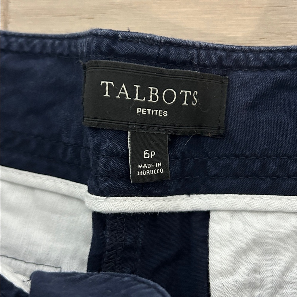 Lot of 4 Talbots Items - T-Shirts and navy shorts size 6 - Picture 3 of 7